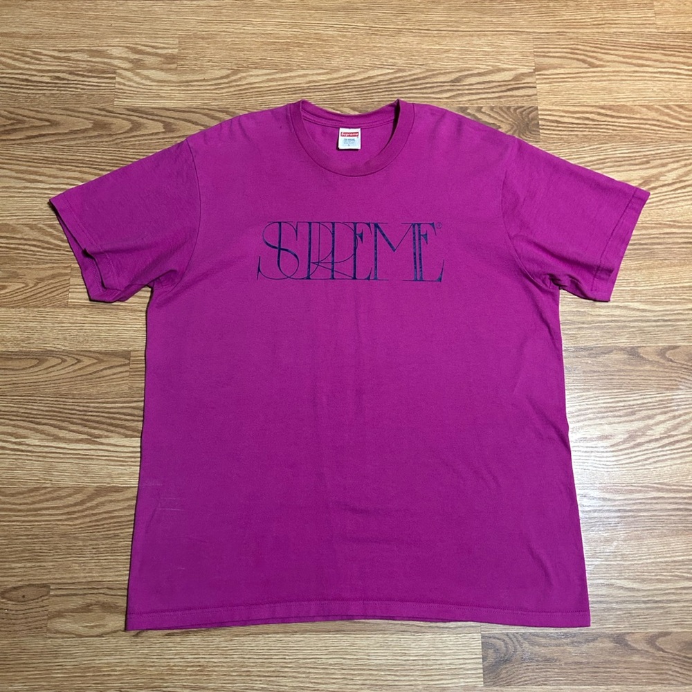 Supreme Trademark Tee Magenta Sz Large Brand New 100% Authentic FW22